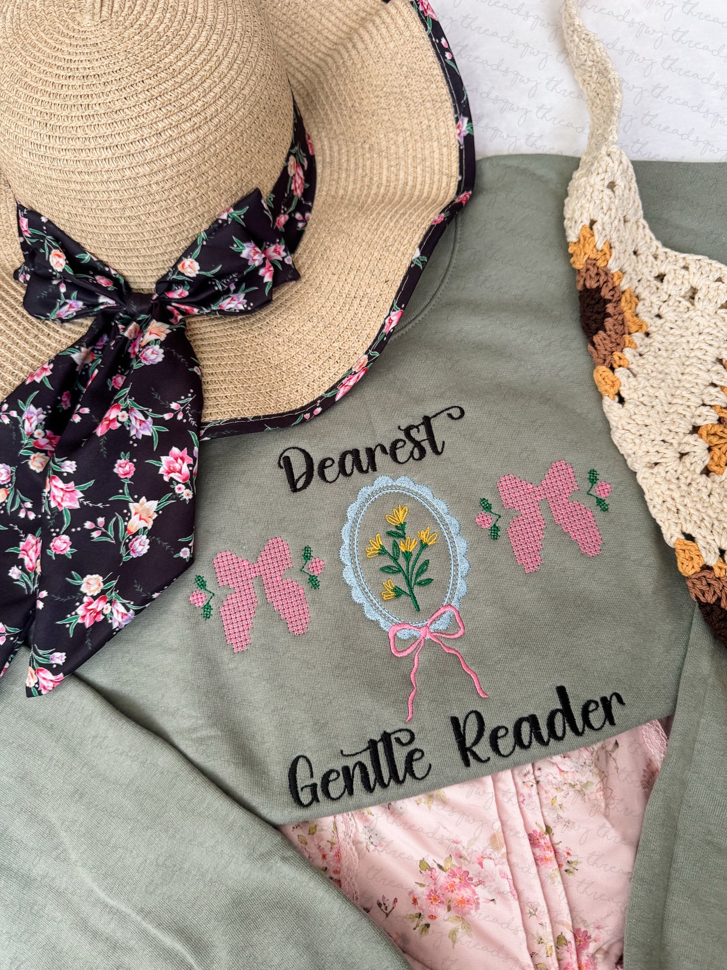 "Dearest Gentle Reader" Embroidery Sweater (PRE-ORDER)